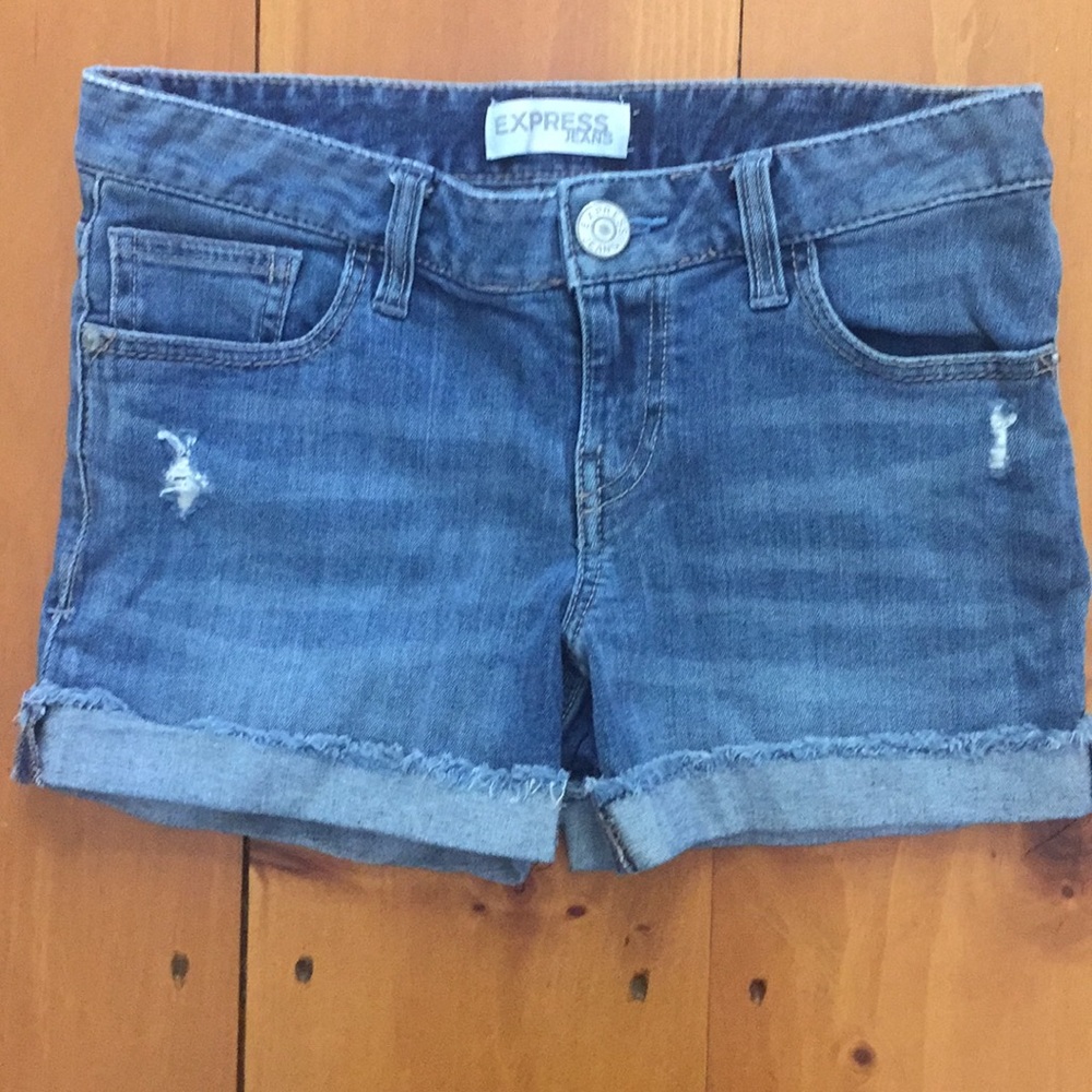 Express shorts